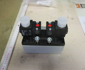 Пневмораспределитель
5/3-directional valve, Series 581, size 3
V581-5/3EC-024DC-I3-2CNO-LBX-AA-X-C-T0 Aventics (brand of Emerson)